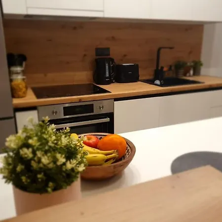 סלוניקי Pleasantstay City Appartement מראה חיצוני תמונה